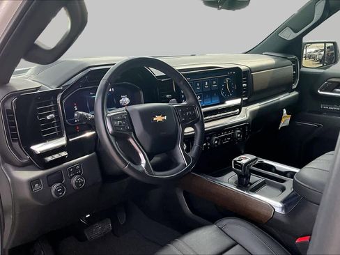 Used 2023 Chevrolet Silverado 1500 High Country w/ Technology Package RWD image 16