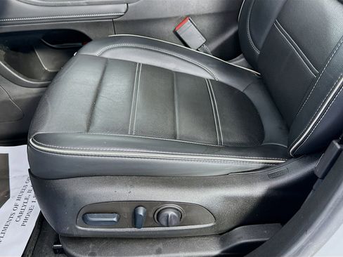 Used 2022 GMC Acadia Denali w/ Denali Technology Package FWD image 20