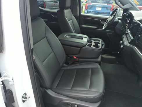 Used 2024 GMC Sierra 1500 SLT AWD/4WD image 33