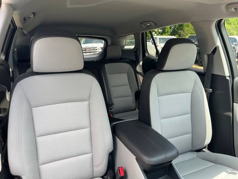 Used 2024 GMC Terrain SLE w/ Driver Convenience Package AWD/4WD image 37