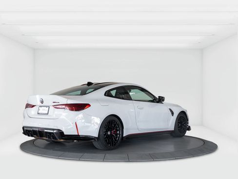 Used 2023 BMW M4 CSL image 5