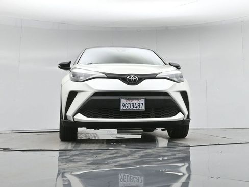 Used 2020 Toyota C-HR XLE image 46