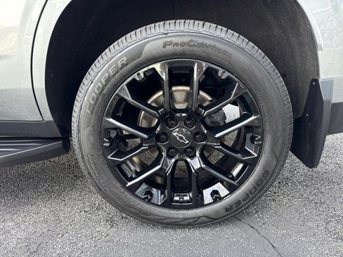 Used 2023 Chevrolet Tahoe RST w/ Luxury Package AWD/4WD image 11