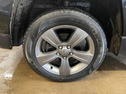 Used 2015 Jeep Patriot High Altitude image 12