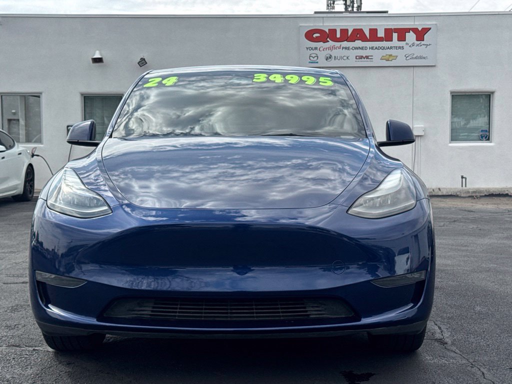 Used 2024 Tesla Model Y Long Range AWD/4WD image 4