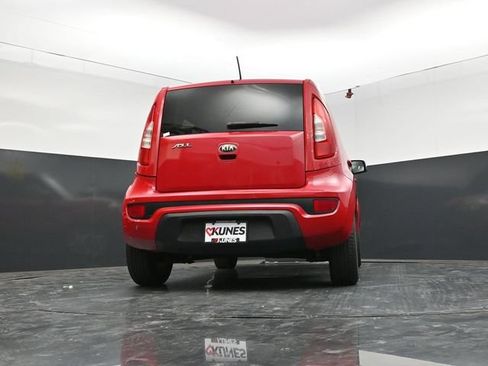 Used 2013 Kia Soul + FWD image 49
