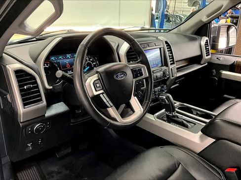 Used 2020 Ford F150 Lariat image 17
