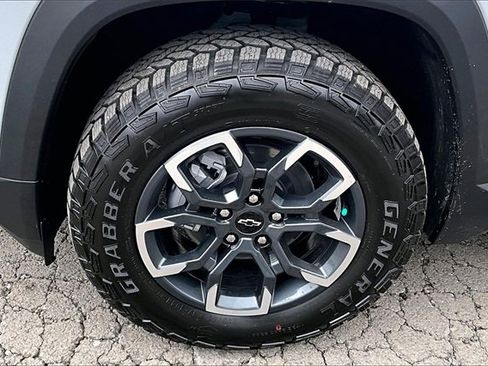 New 2026 Chevrolet Equinox ACTIV w/ Convenience Package III image 12