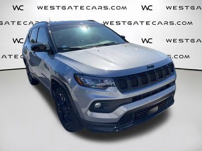 Used 2023 Jeep Compass Altitude