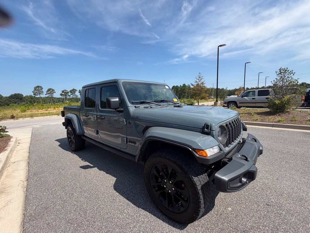 Certified 2024 Jeep Gladiator Sport AWD/4WD image 7
