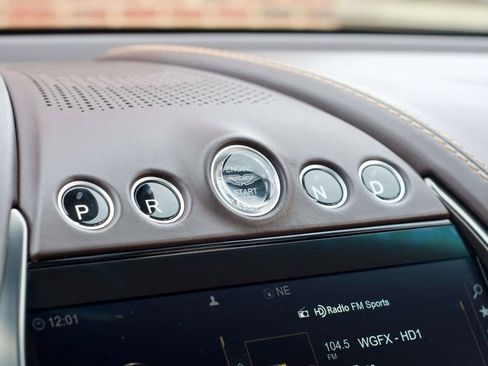 Used 2022 Aston Martin DBX image 37