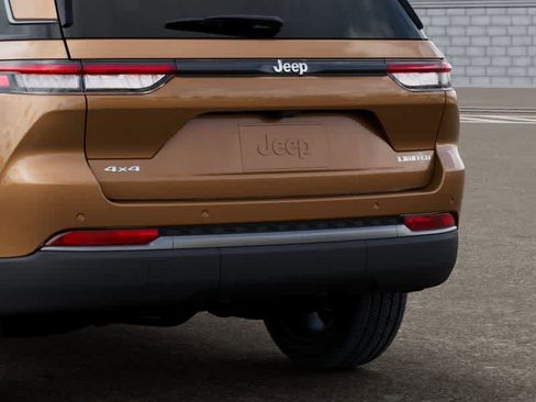 New 2026 Jeep Grand Cherokee Limited image 13