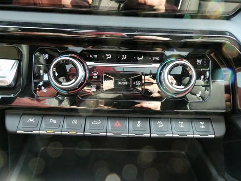 New 2026 GMC Sierra 1500 AT4X AWD/4WD image 30