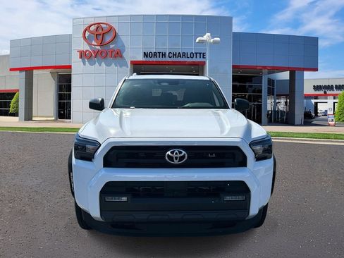 Used 2026 Toyota 4Runner SR5 AWD/4WD image 3