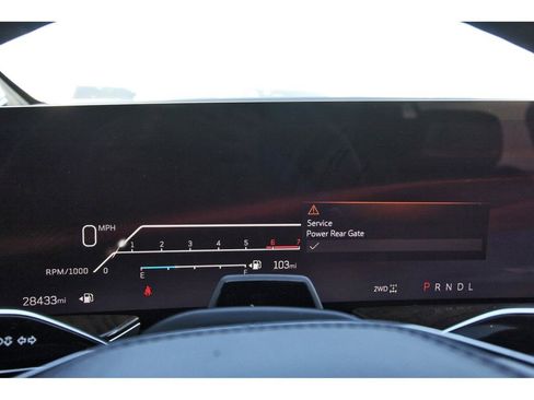 Used 2025 Cadillac Escalade Premium Luxury Platinum image 8