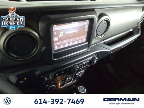 Used 2018 Jeep Wrangler Unlimited Sport S AWD/4WD image 21
