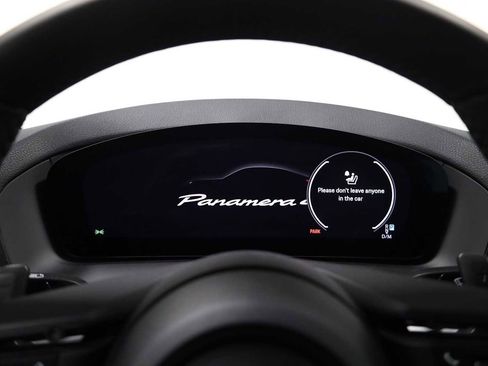 Used 2026 Porsche Panamera RWD image 24