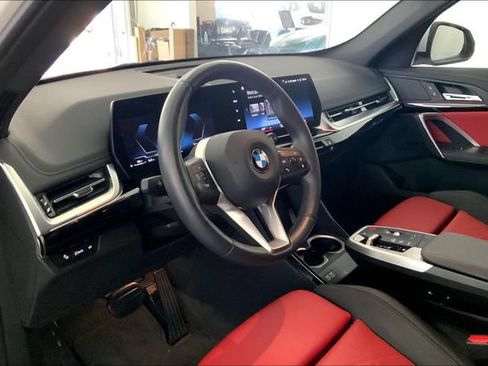 Used 2023 BMW X1 xDrive28i w/ Convenience Package AWD/4WD image 7