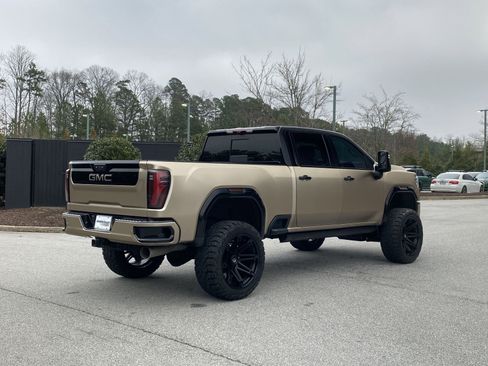 Used 2024 GMC Sierra 2500 AT4X image 3