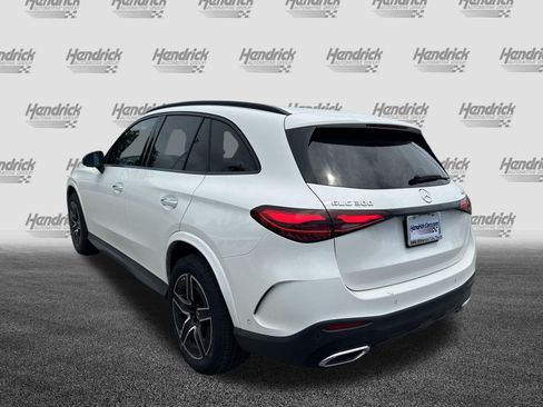 Used 2025 Mercedes-Benz GLC 300 4MATIC image 8