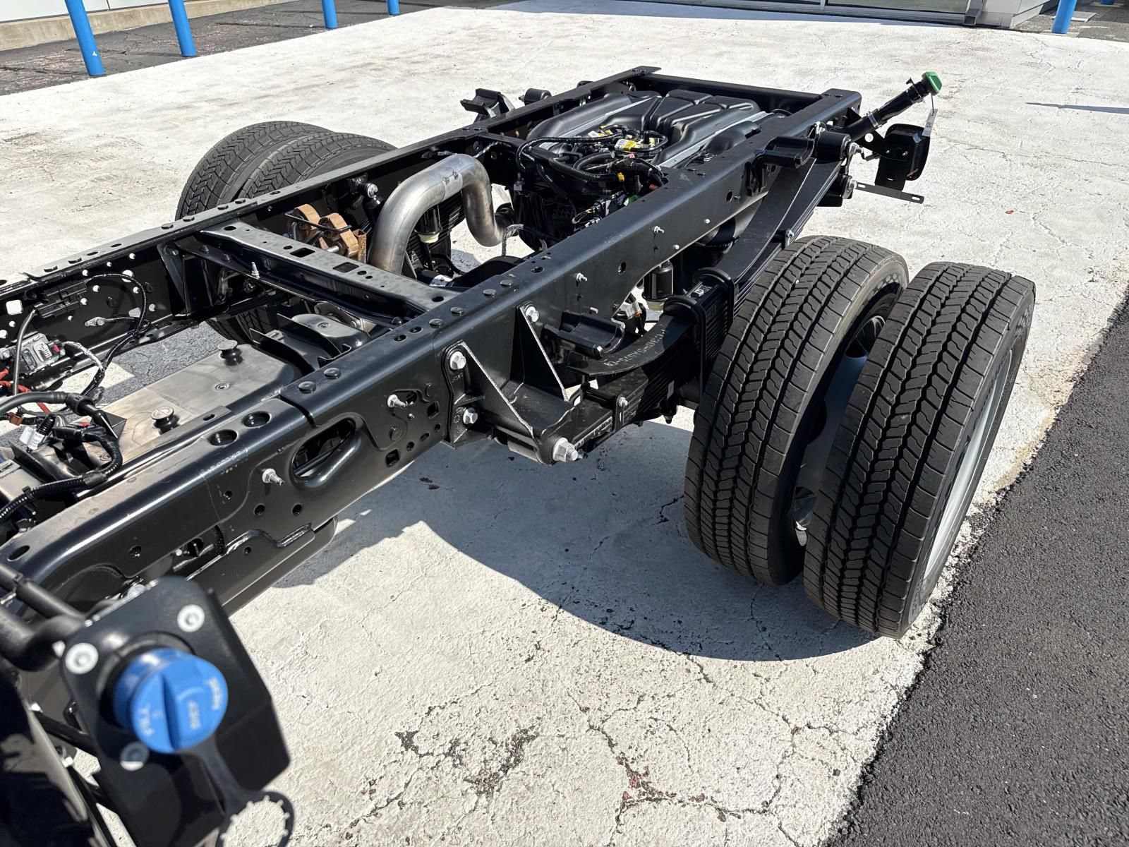 New 2026 Ford F550 4x4 SuperCab Super Duty image 12