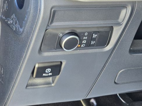 Used 2022 Ford Expedition XLT image 8