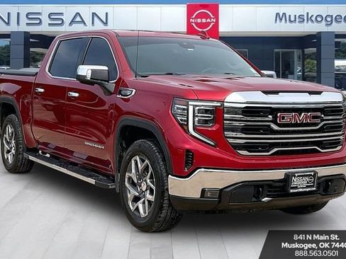 Used 2023 GMC Sierra 1500 SLT AWD/4WD image 1