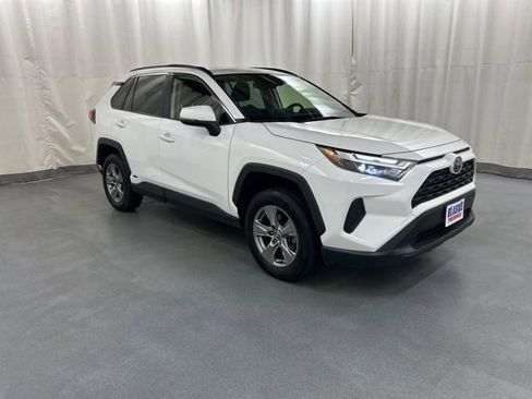 Used 2023 Toyota RAV4 XLE w/ Convenience Package image 1
