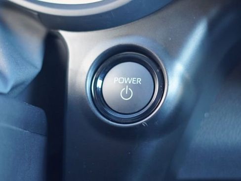 Used 2025 Toyota Sienna Platinum image 26