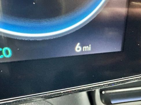 New 2025 Hyundai Elantra SEL FWD image 16