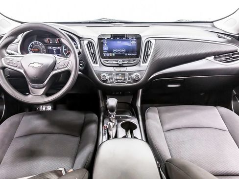 Used 2022 Chevrolet Malibu LS FWD image 18