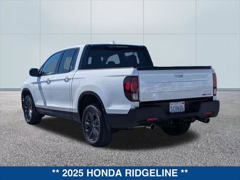 Used 2025 Honda Ridgeline Sport image 3