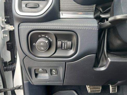 Used 2023 RAM 1500 Limited image 12