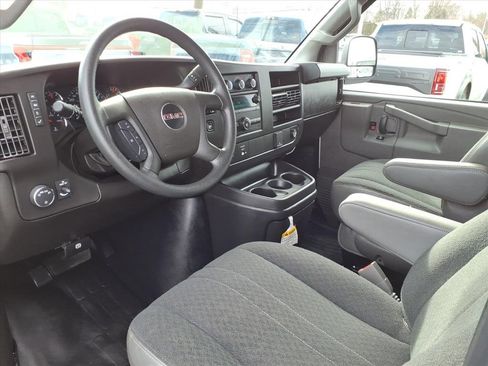 Used 2024 GMC Savana 2500 w/ Driver Convenience Package image 15
