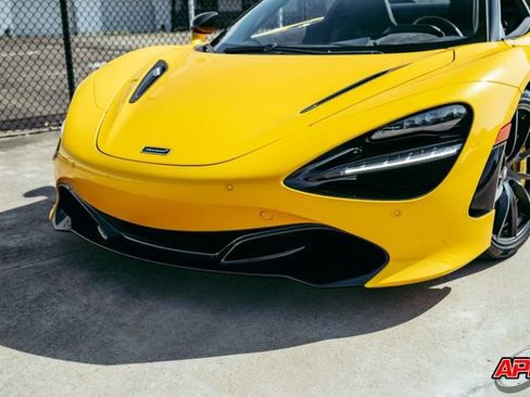 Used 2020 McLaren 720S Performance RWD image 30