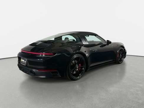 Used 2024 Porsche 911 Targa 4 GTS image 3