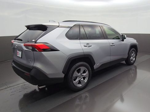 Certified 2025 Toyota RAV4 XLE w/ Convenience Package AWD/4WD image 10