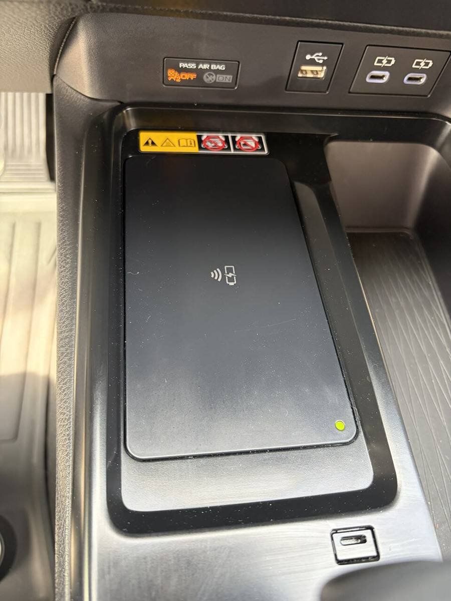Used 2025 Toyota Camry LE w/ Convenience Package FWD image 16