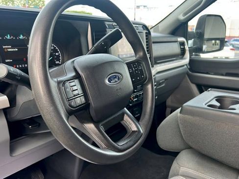 Used 2024 Ford F250 XLT w/ FX4 Off-Road Package AWD/4WD image 20