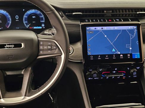 New 2025 Jeep Grand Cherokee Limited image 20