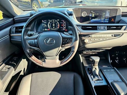 Used 2021 Lexus ES 250 w/ Premium Package AWD/4WD image 29