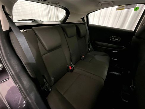 Used 2017 Honda HR-V EX image 16