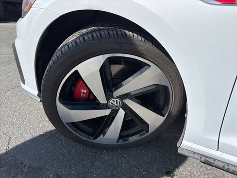 Used 2019 Volkswagen GTI S image 19