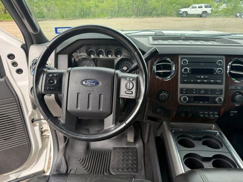 Used 2012 Ford F250 Lariat w/ FX4 Off Road Pkg AWD/4WD image 12