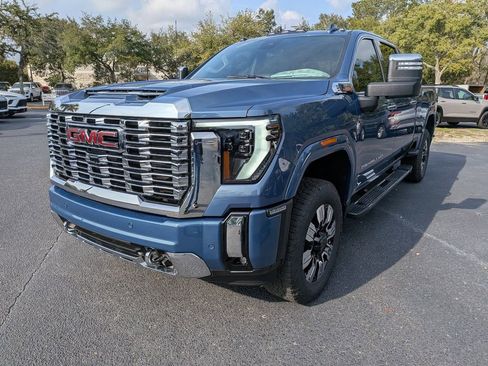 New 2026 GMC Sierra 2500 Denali w/ Denali Reserve Package image 8