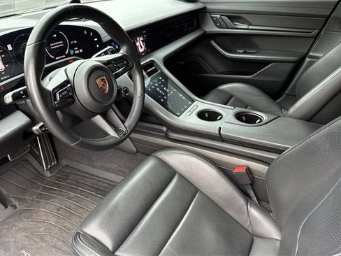 Used 2022 Porsche Taycan GTS image 10