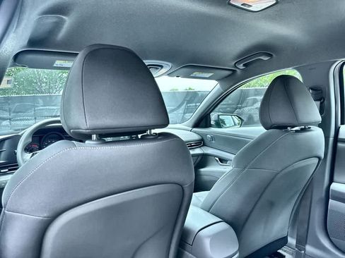 Used 2023 Hyundai Elantra SEL FWD image 23