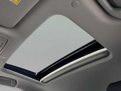 New 2025 Honda Accord SE image 18