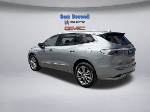 Used 2024 Buick Enclave Avenir image 6
