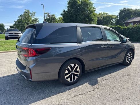 Used 2025 Honda Odyssey EX-L image 5